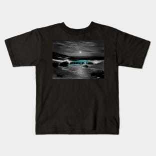 Hawaiian seascape t-shirt Kids T-Shirt